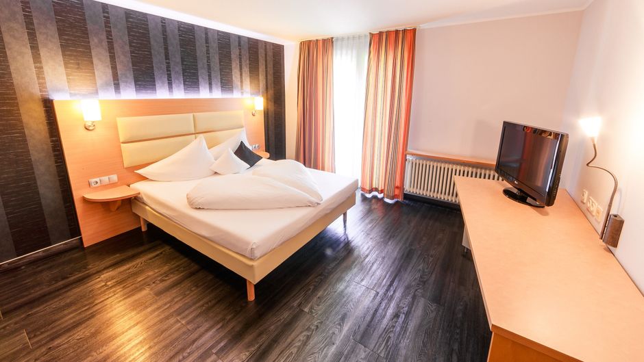 Plaza Inn Stuttgart-Ditzingen Room