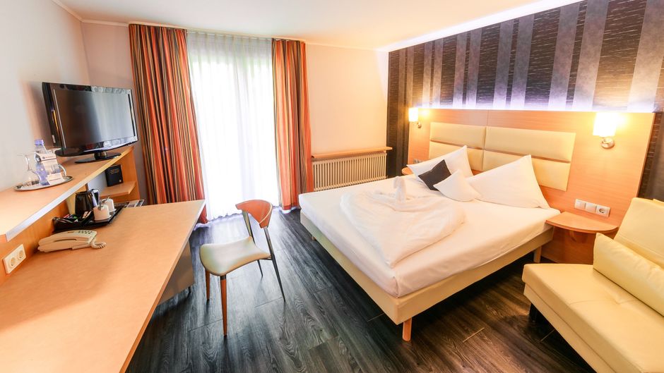 Plaza Inn Stuttgart-Ditzingen Room