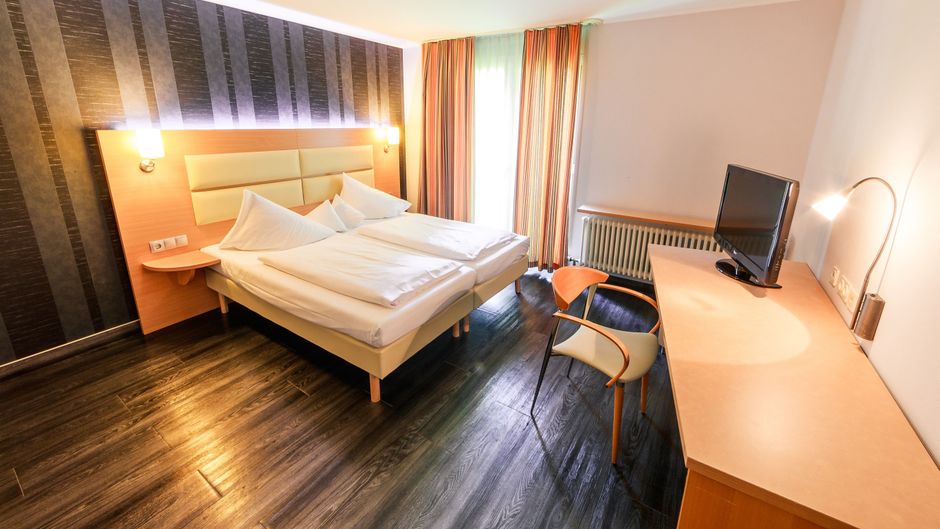 Plaza Inn Stuttgart-Ditzingen Room