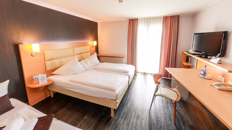 Plaza Inn Stuttgart-Ditzingen Room
