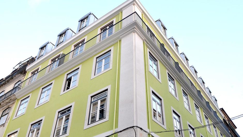 Brown's Central Hotel Exterior