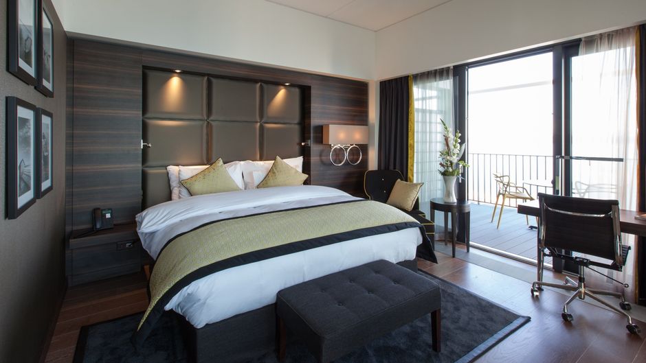 Hotel Beaulac Room