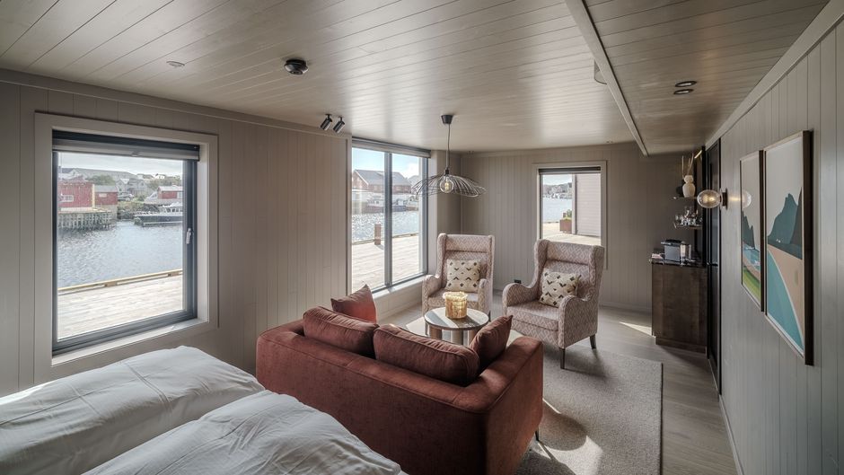 Henningsvaer Bryggehotel Room