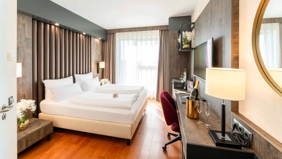 Plaza Inn Karlsruhe Room