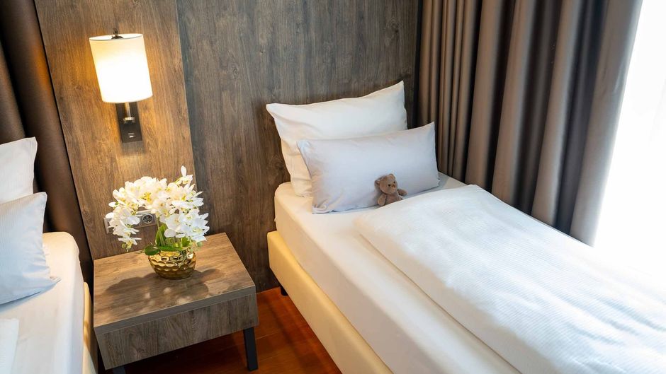 Plaza Inn Karlsruhe Room