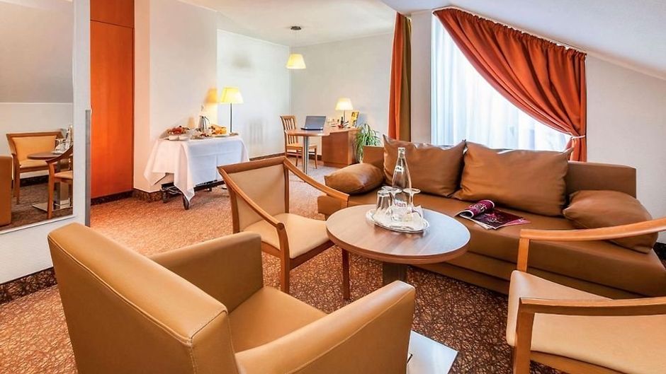 Plaza Inn Regensburg Room