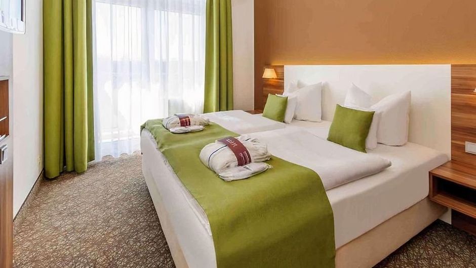 Plaza Inn Regensburg Room