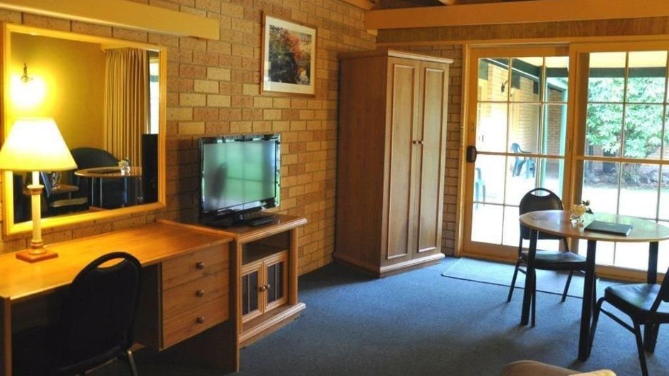 High Country Motor Inn Room
