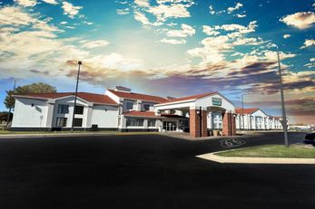 Lucille's Hotel