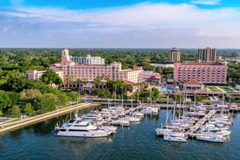 The Vinoy Resort & Golf Club, Autograph