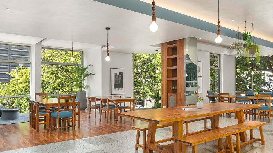 Neighbourgood East City Hotel Lobby