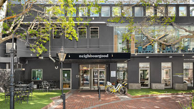 Neighbourgood East City Hotel