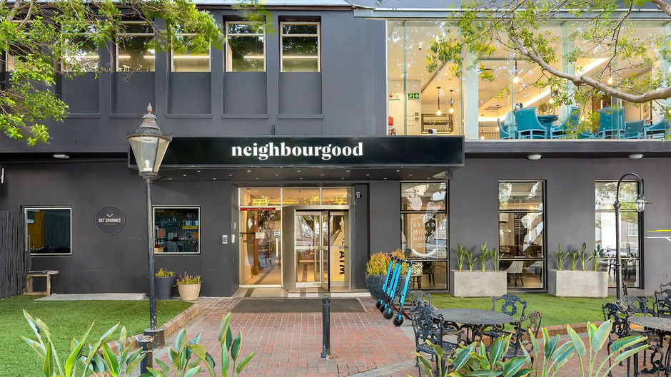 Neighbourgood East City Hotel Exterior