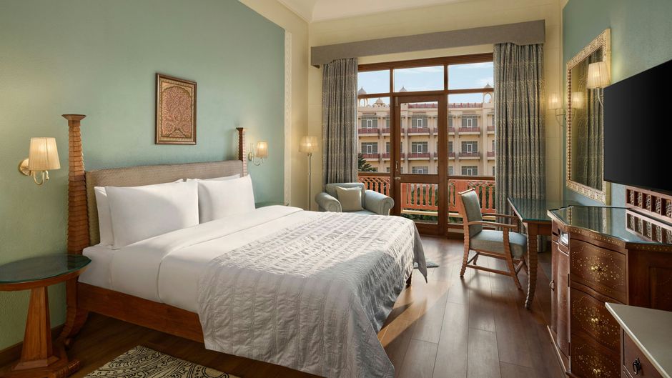 Le Meridien  Jaipur Resort & Spa Pool