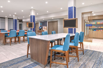 Holiday Inn Express/Stes Austin Aprt E.
