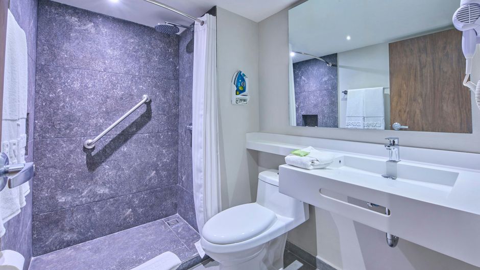 City Express Tijuana El Florid Room