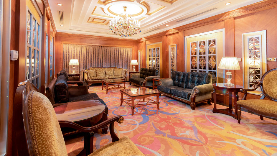 Holiday Inn Suites Kuwait Salmiya Room