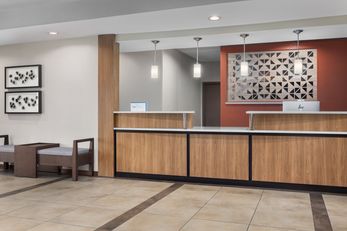 Candlewood Suites Alexandria