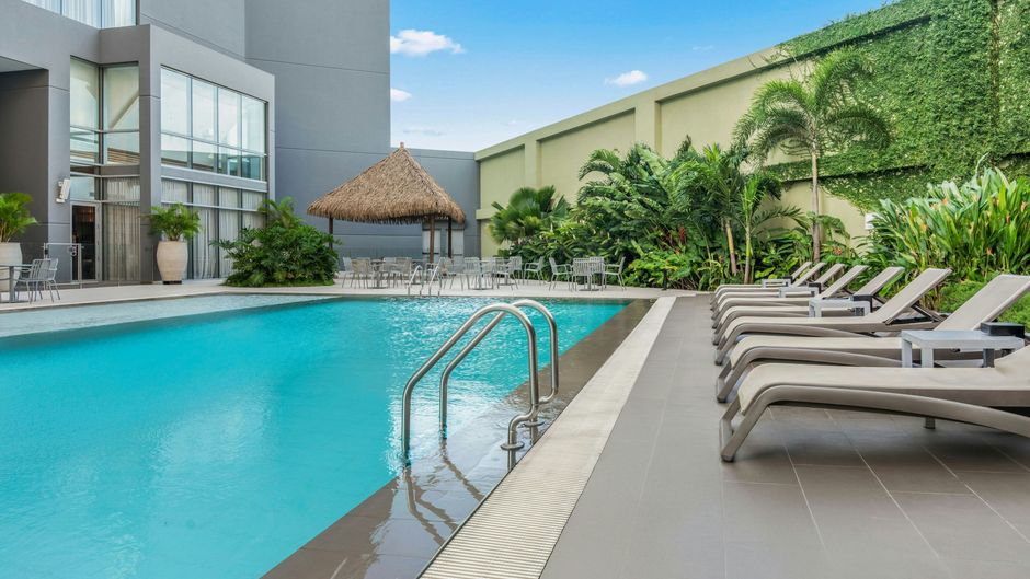 Barranquilla Marriott Hotel Pool