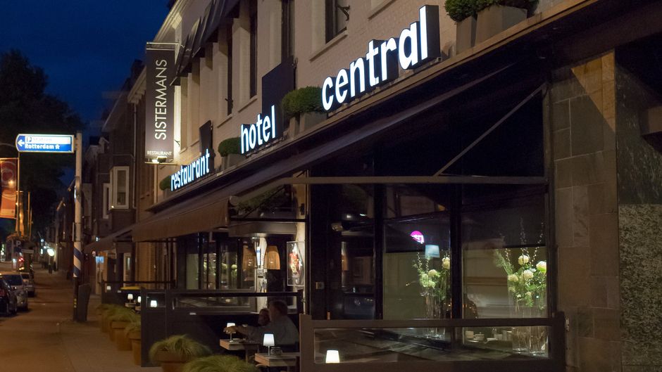 Hotel Roermond Next Door Exterior
