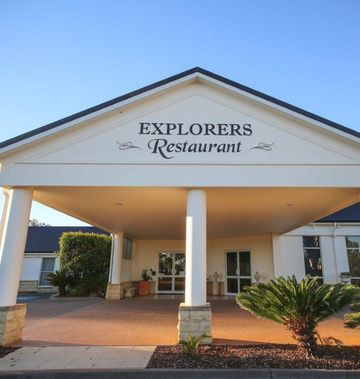 Roma Explorers Inn