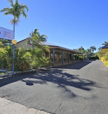 Smart Motels Bert Hinkler
