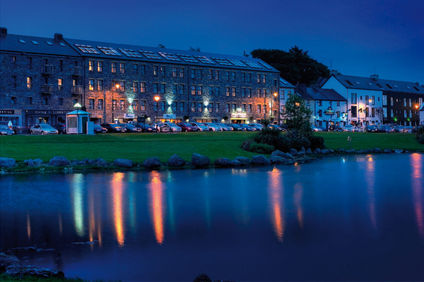 Westport Coast Hotel