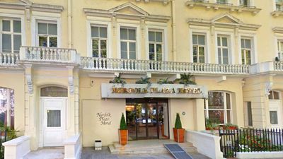 Norfolk Plaza Hotel