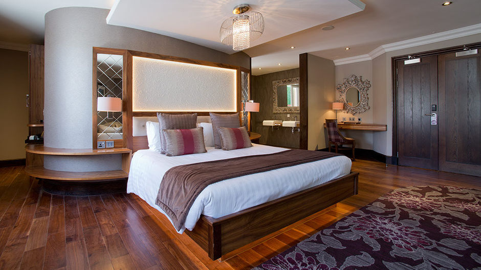 Busby Hotel Suite