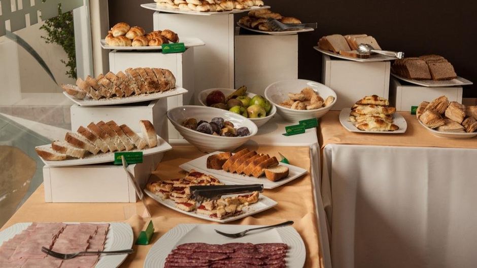 Casa Real Hotel Restaurant
