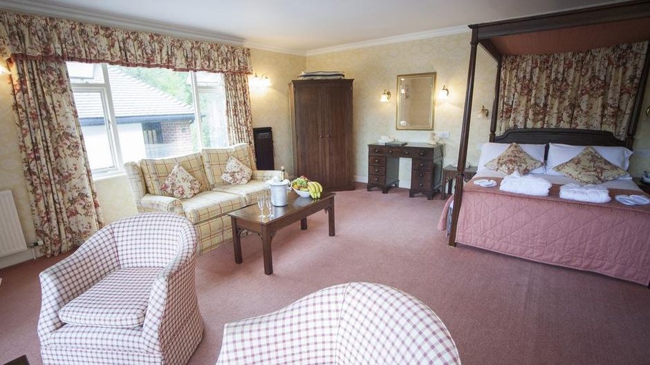Shillingford Bridge Hotel Room
