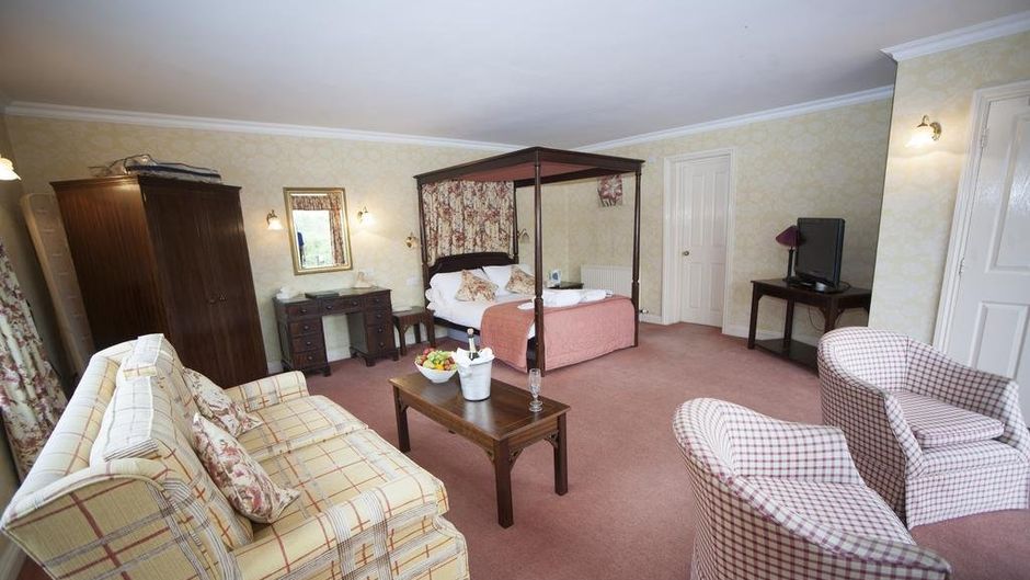 Shillingford Bridge Hotel Room