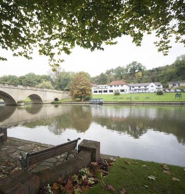 Shillingford Bridge Hotel