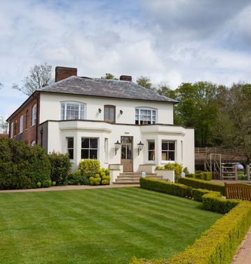 Tewin Bury Farm Hotel