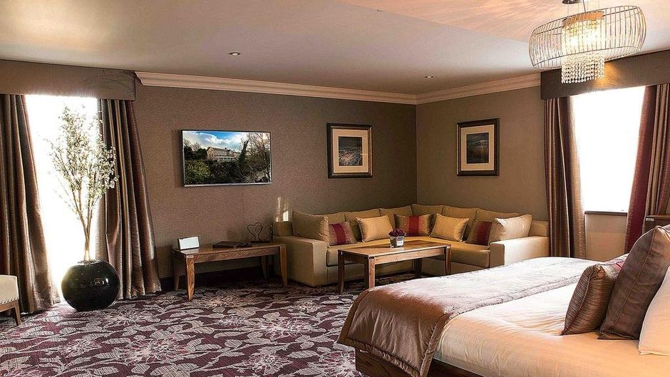 Busby Hotel Suite