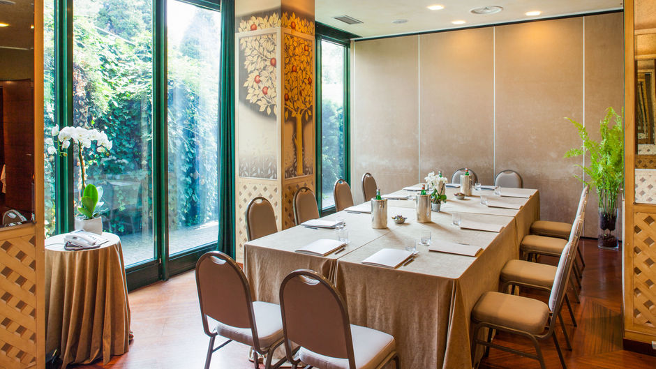 Cosmo Hotel Torri Meeting