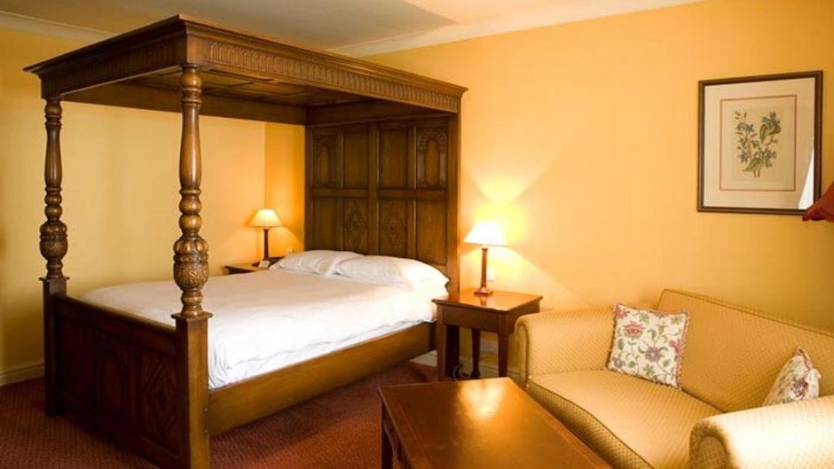 Red Lion Inn Todwick Room