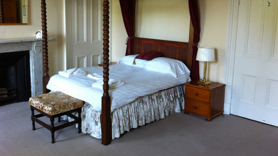 Ernespie House Hotel Room