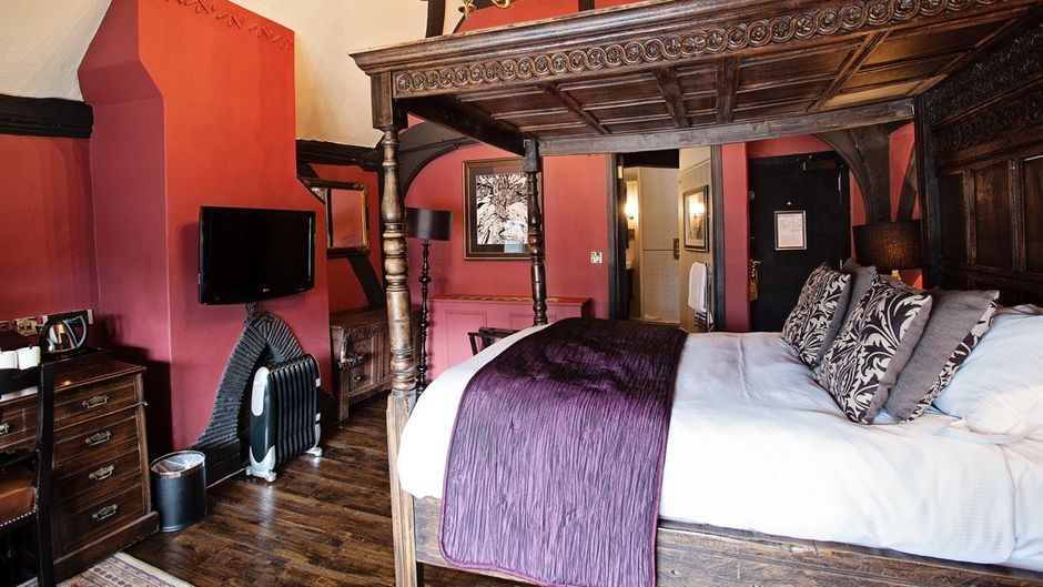 White Swan Hotel Room