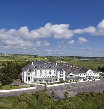Garryvoe Hotel