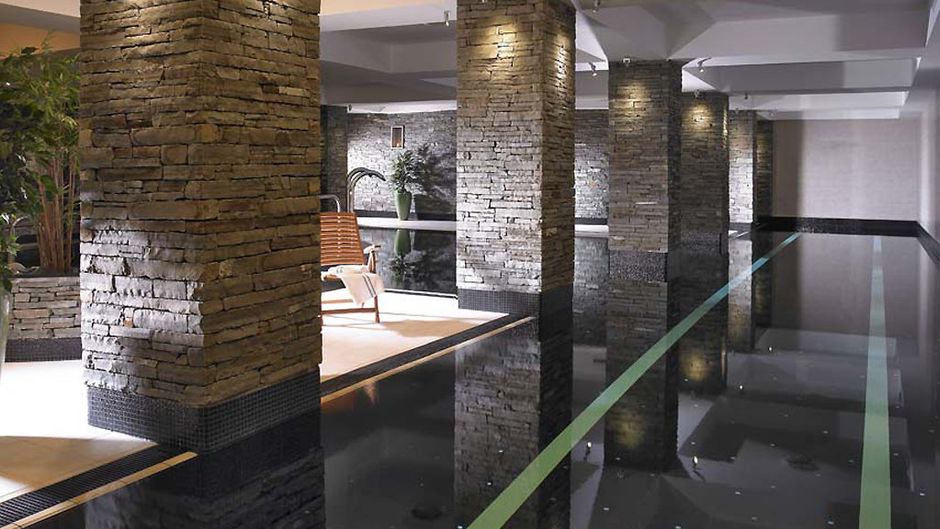Garryvoe Hotel Pool