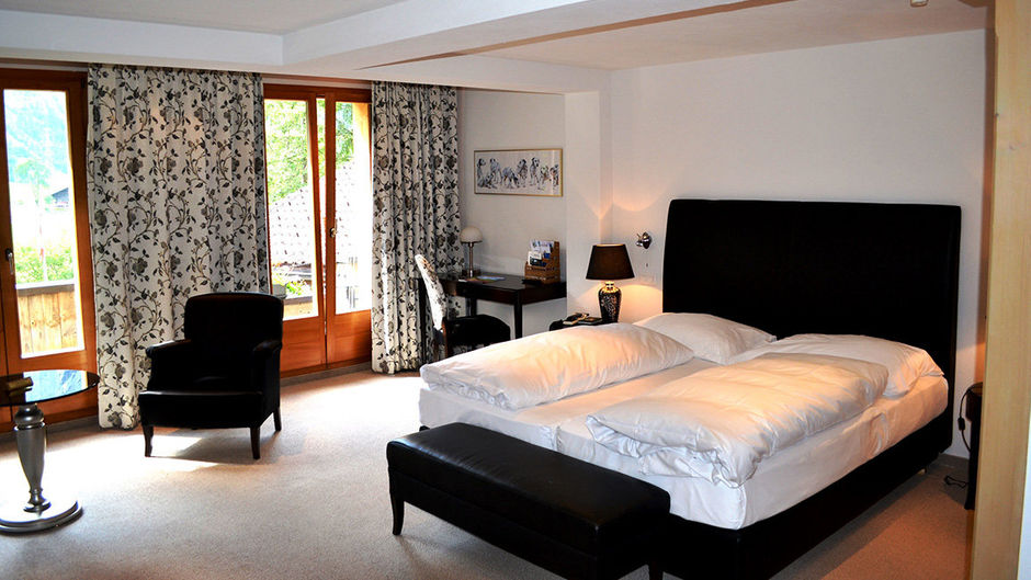 Waldhotel Doldenhorn Hotel Room