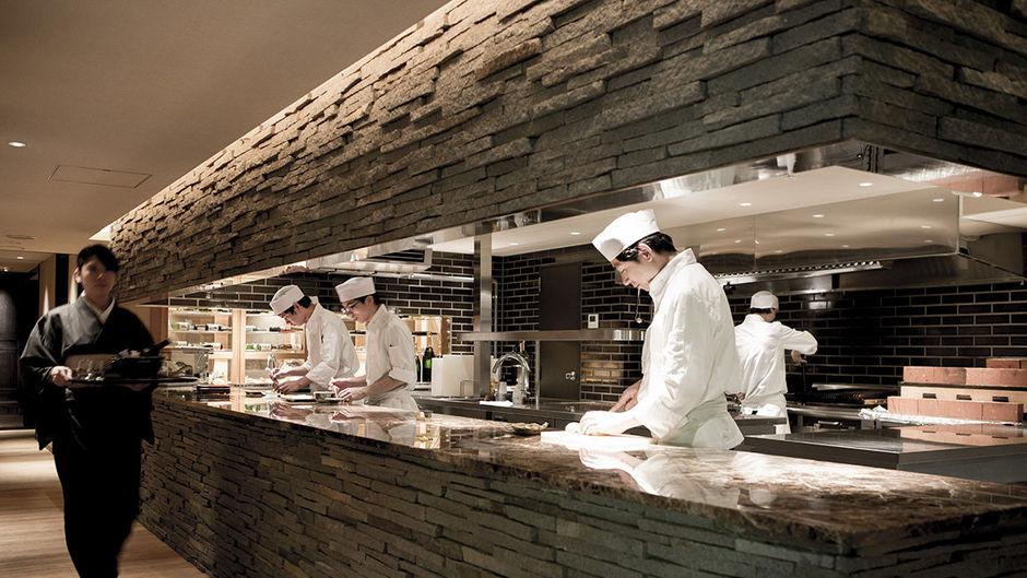 Tobira Onsen, Myojinkan Restaurant