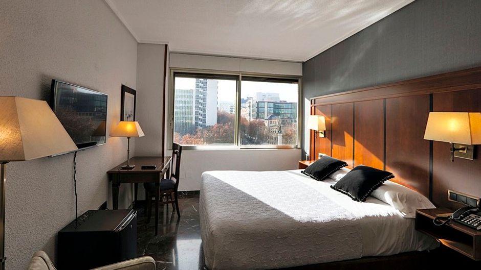 Condestable Iranzo Hotel Room