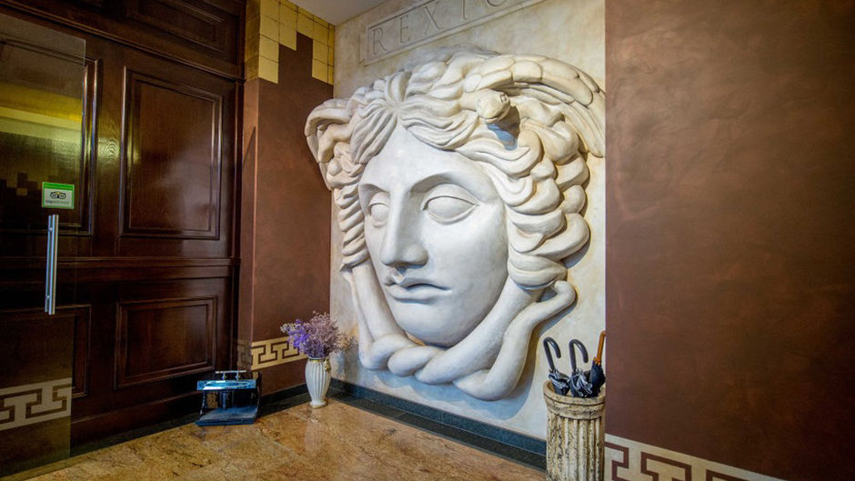 Rexton Hotel Lobby