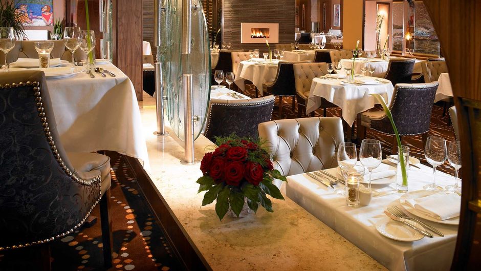 Westport Plaza Hotel Restaurant