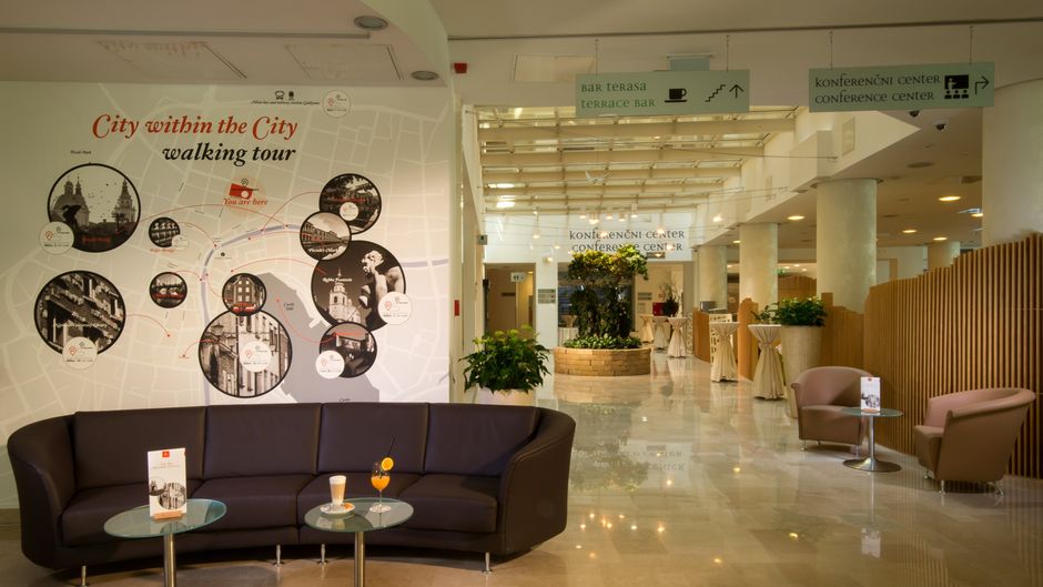 City Hotel Ljubljana Lobby