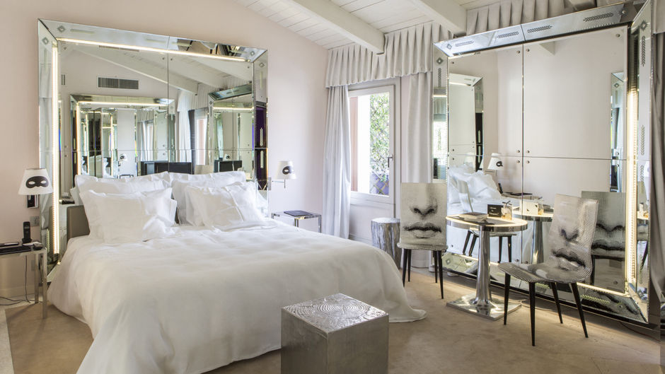 Palazzina Grassi Room