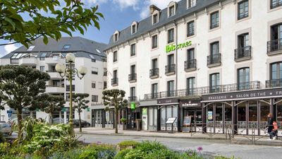 Ibis Dinan