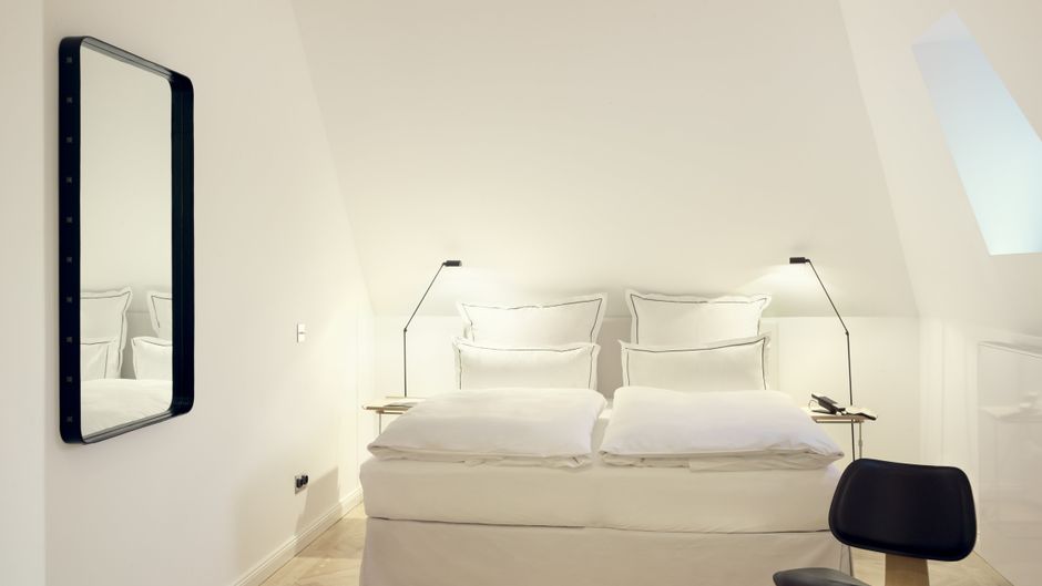 The Qvest Room